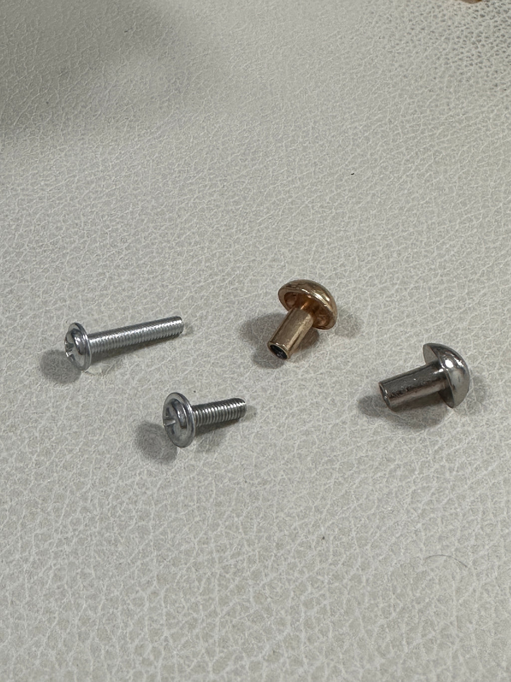 9.5mm Chicago Screws / Binding Posts – Bag Hardware Fasteners
