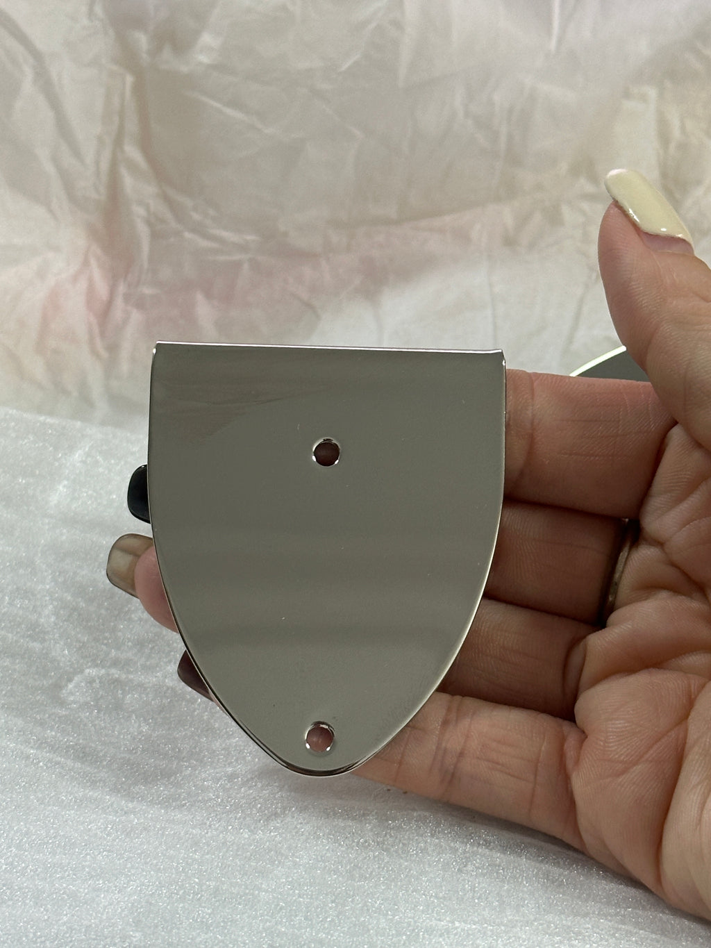 Shield Shape Metal Corner Hardware for Trunks & Cases