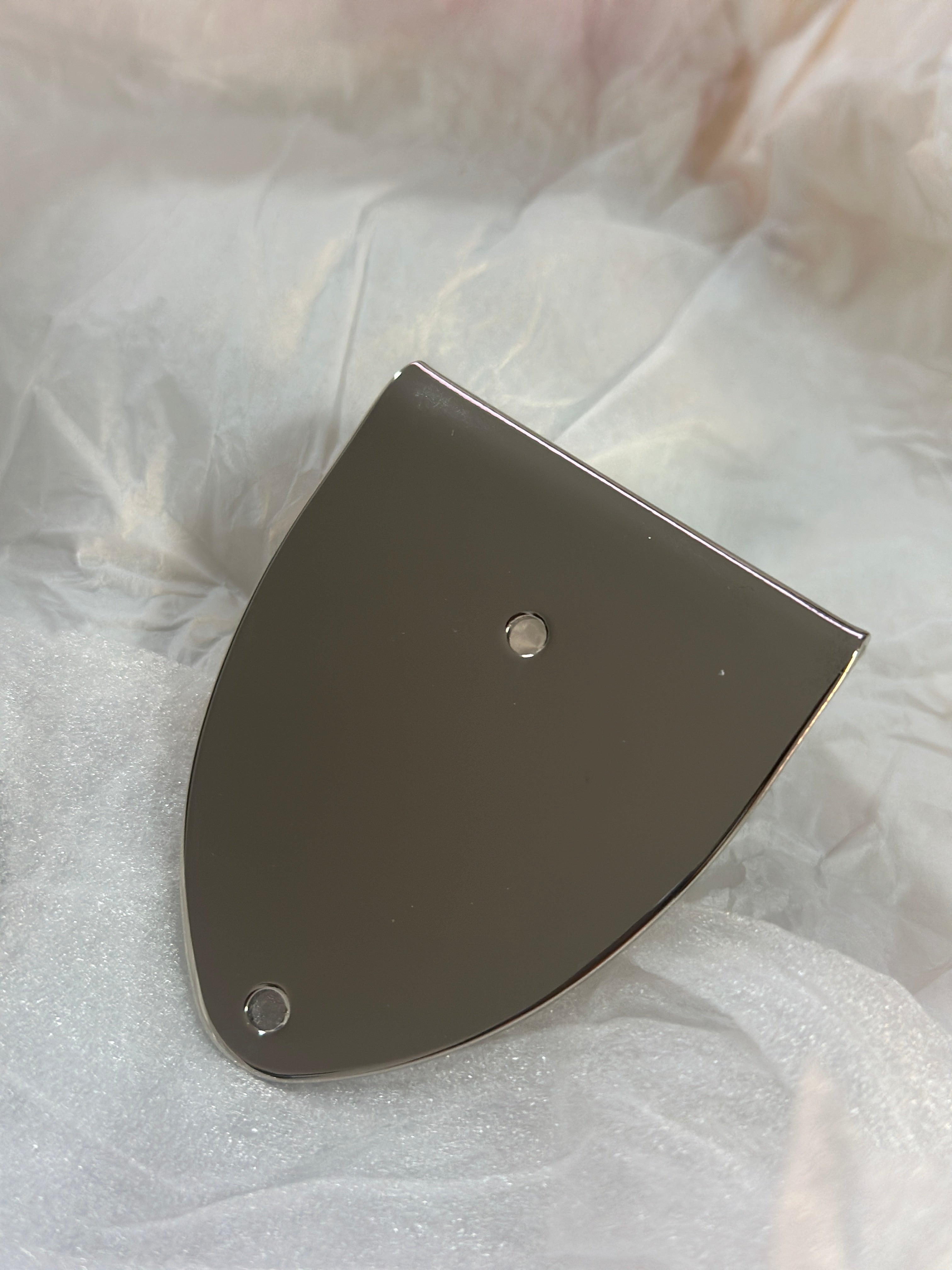 Shield Shape Metal Corner Hardware for Trunks & Cases