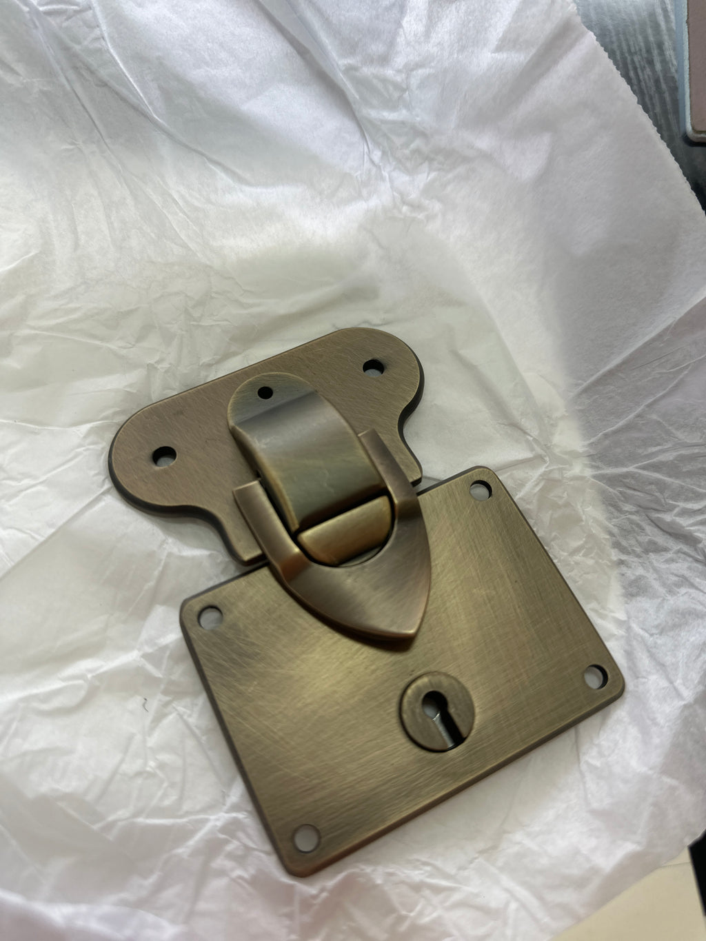 Gold Metal Turn Lock Clasp for Handbags & Purses