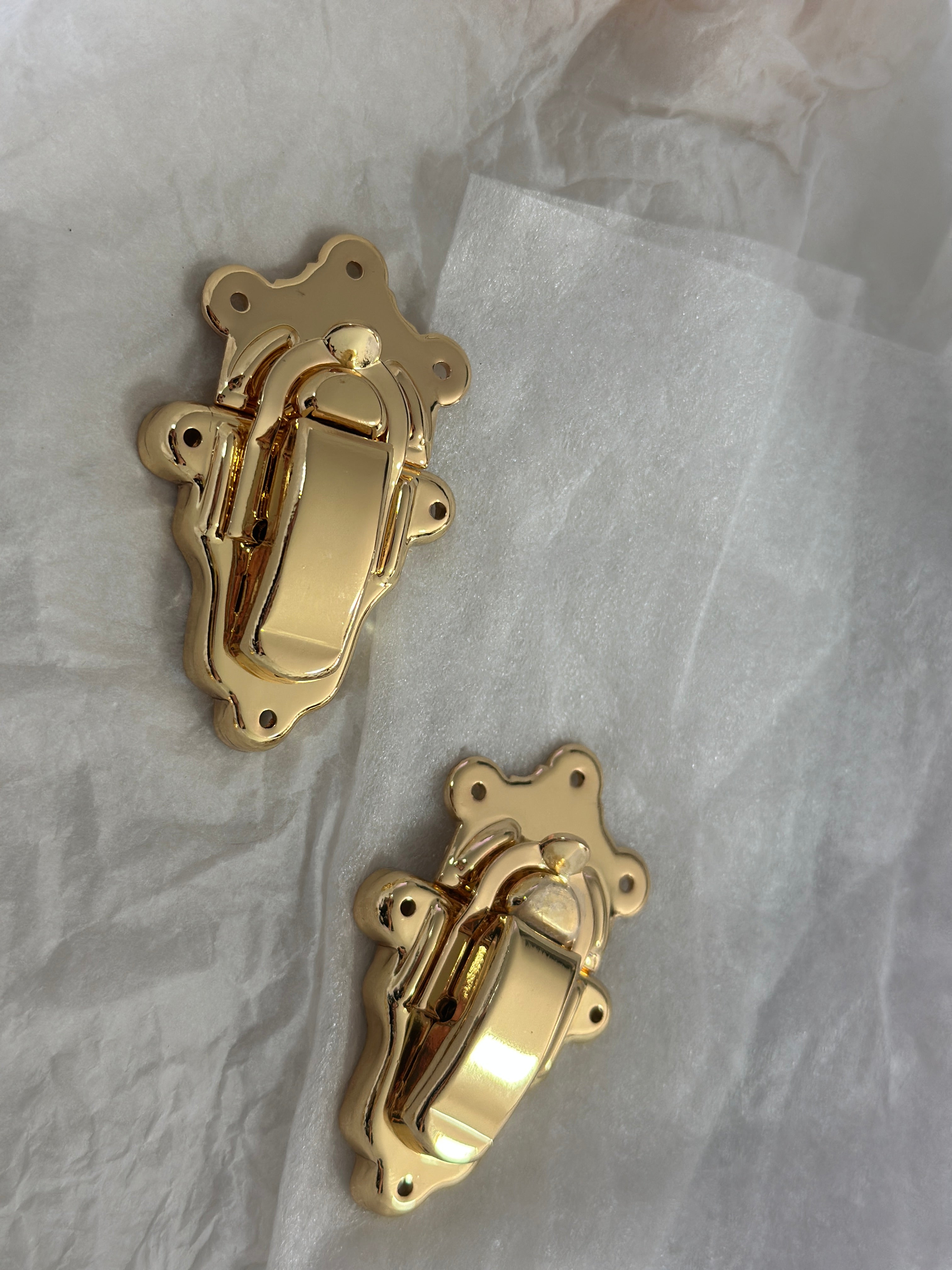 Gold Metal Decorative Hasp Lock Clasp 37.5×60mm | JHF BagAccessories