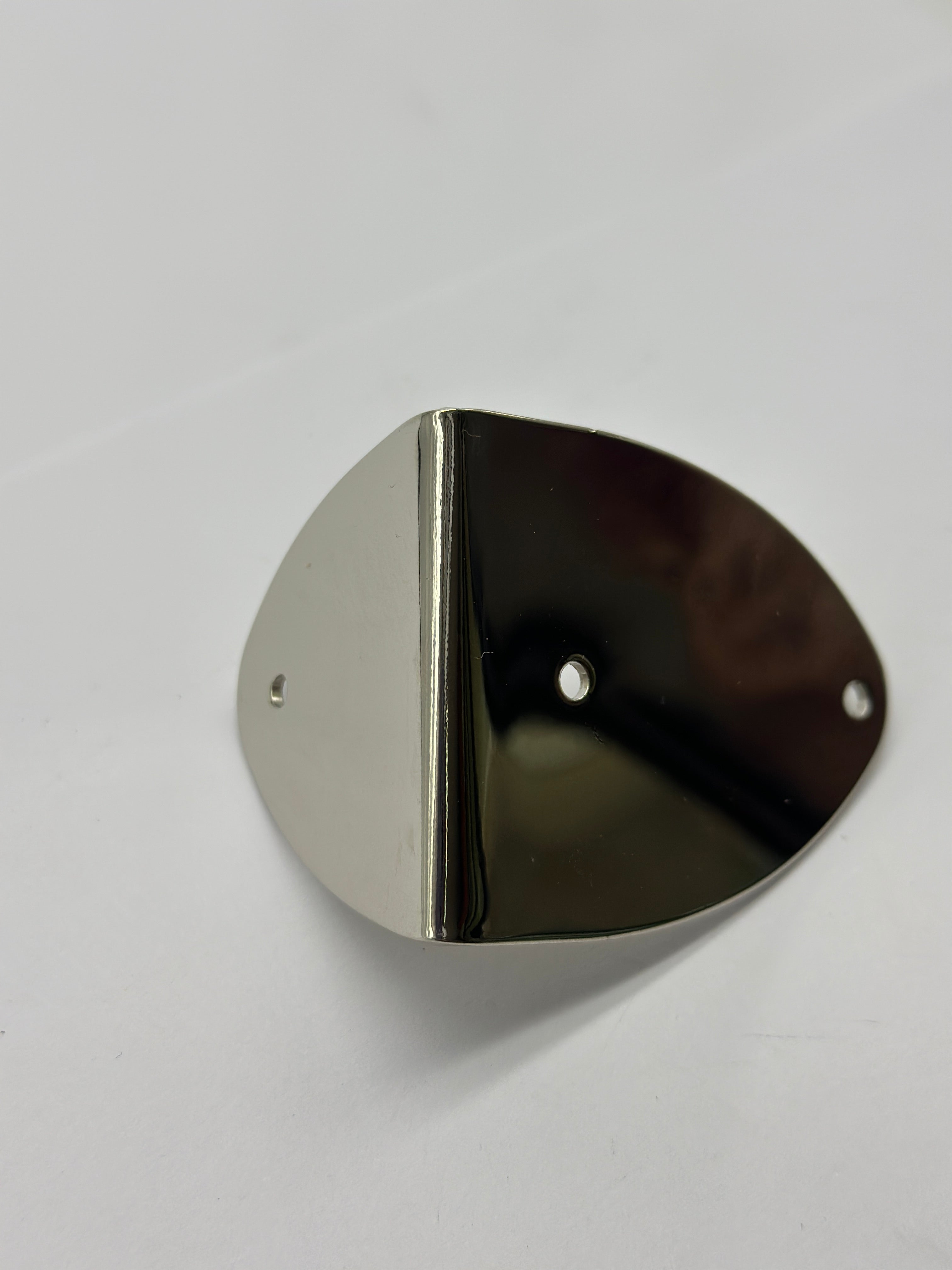 Shield Shape Metal Corner Hardware for Trunks & Cases