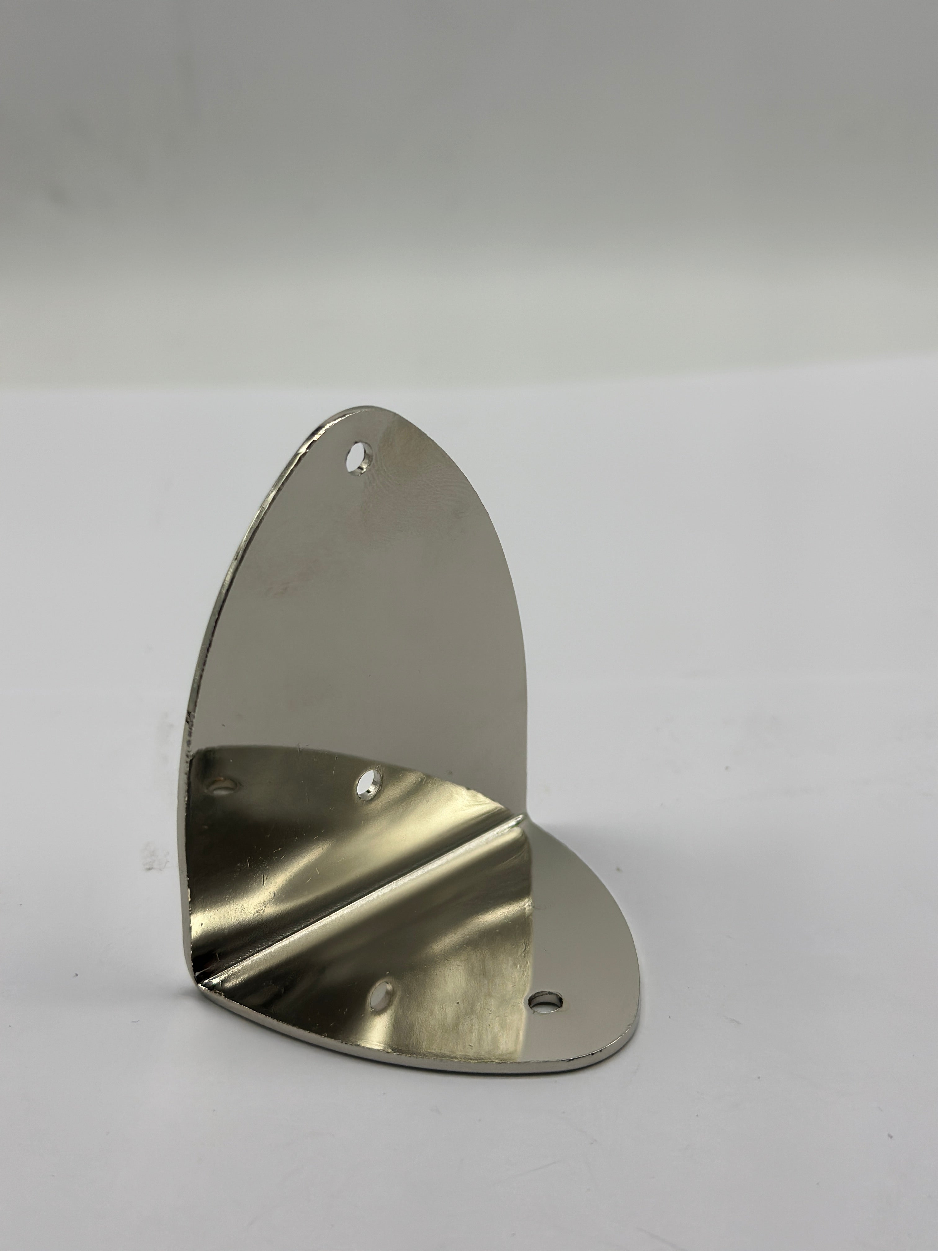 Shield Shape Metal Corner Hardware for Trunks & Cases
